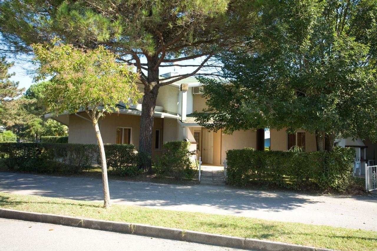 Olimpia Villa Bibione Bagian luar foto